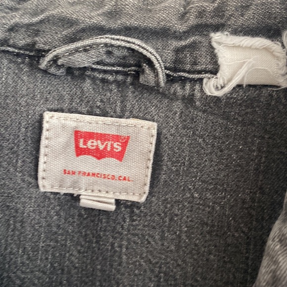 Vintage Levi’s Jacket - Picture 4 of 7